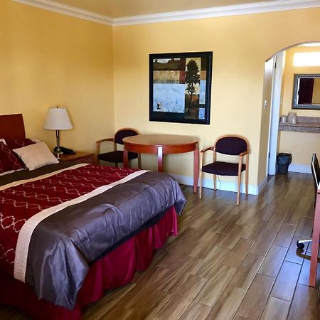 Town & Country Motel Livingston Esterno foto