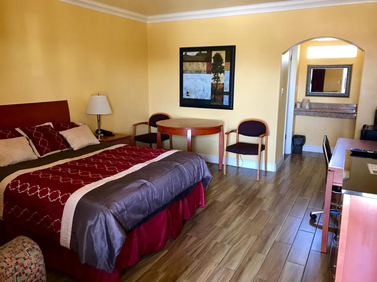 Town & Country Motel Livingston Esterno foto