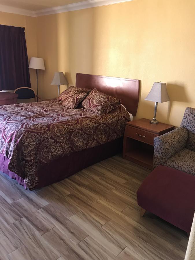 Town & Country Motel Livingston Esterno foto